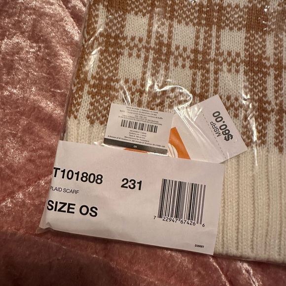 Plaid Timberland Scarf - Picture 5 of 5